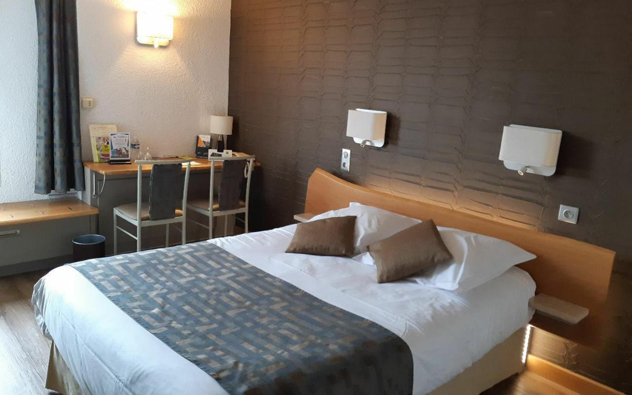 Logis Le Cheval Rouge Hotel Sainte-Menehould Ngoại thất bức ảnh