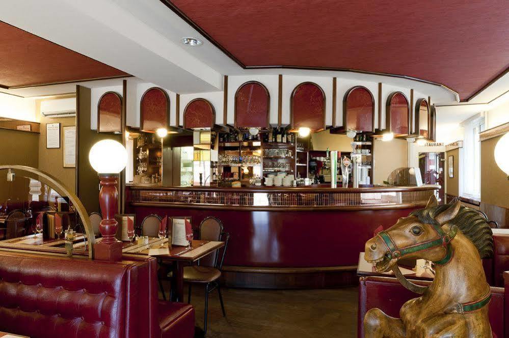 Logis Le Cheval Rouge Hotel Sainte-Menehould Ngoại thất bức ảnh