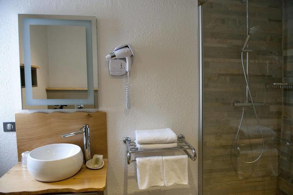 Logis Le Cheval Rouge Hotel Sainte-Menehould Ngoại thất bức ảnh